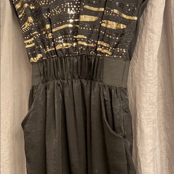 Dress - Picture 3 of 5